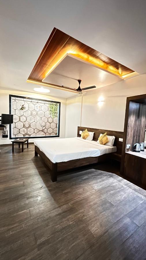 Jimmy Beach Resort Alībāg Εξωτερικό φωτογραφία